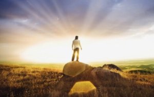 A Napharcos sejtjavítás eredménye a Homo Vividus akiben igazi életerő, a vis vitalis van. Életerős, élénk, eleven, tüzes, erős, izmos és karcsú, minden sejtje és szerve jól működik, szép a bőre, szuper egészséges és hosszú életű.  EZ A TERMÉSZETES TESTI ÁLLAPOT.  Ez az állapot jobb, mint amilyen az emberiség őskorában létezett amikor az életben maradás a gyorsaságon és erőn múlott. Ez nyerhető el az Életerő skála tetején.